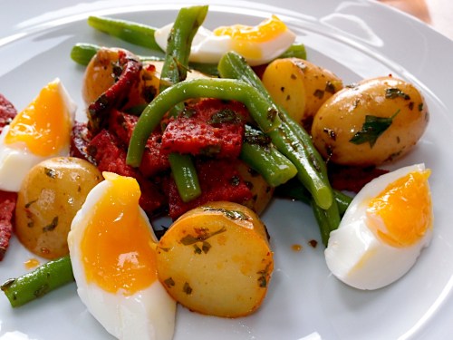 Chorizo & soft boiled egg salad