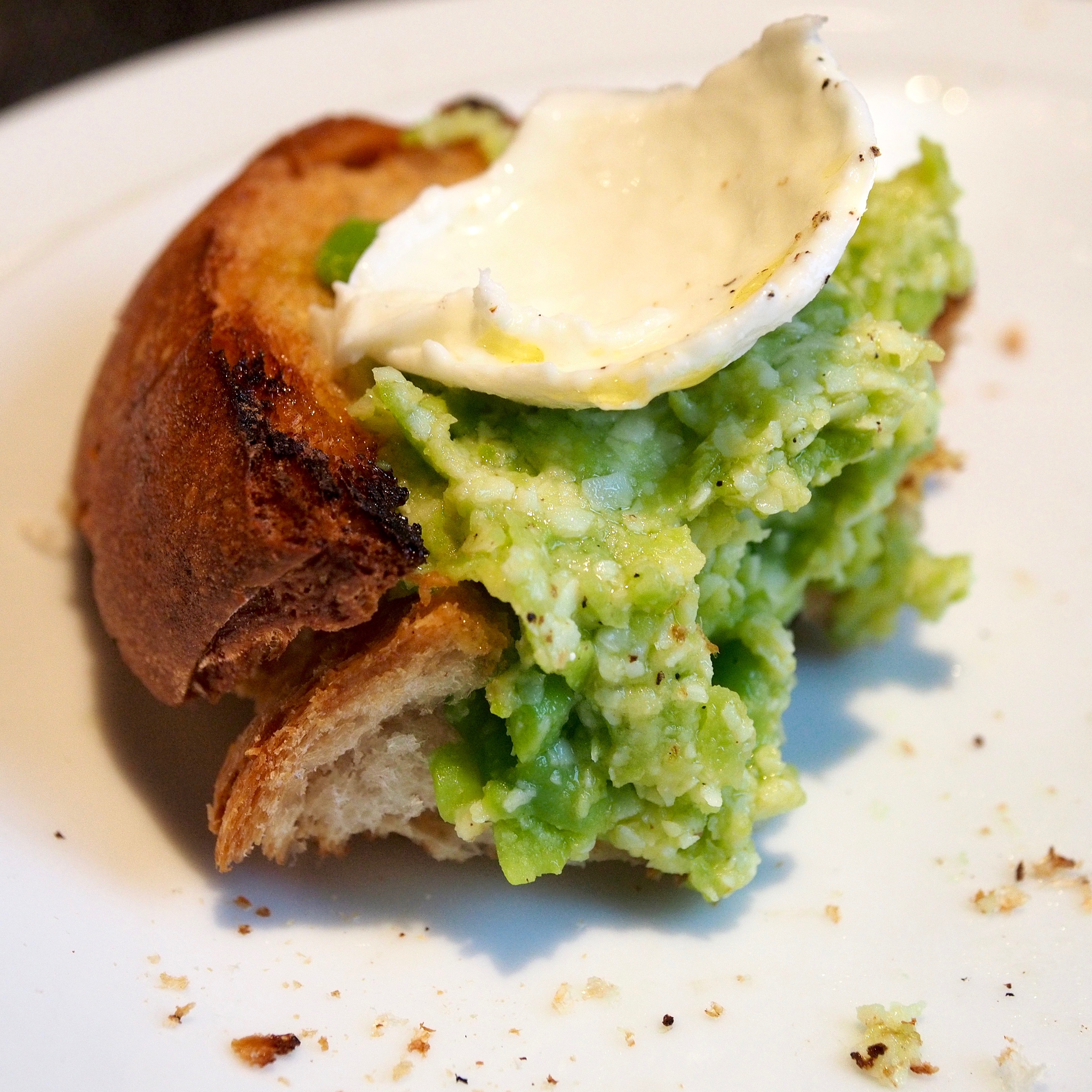 Broad bean &amp; mozzarella salad