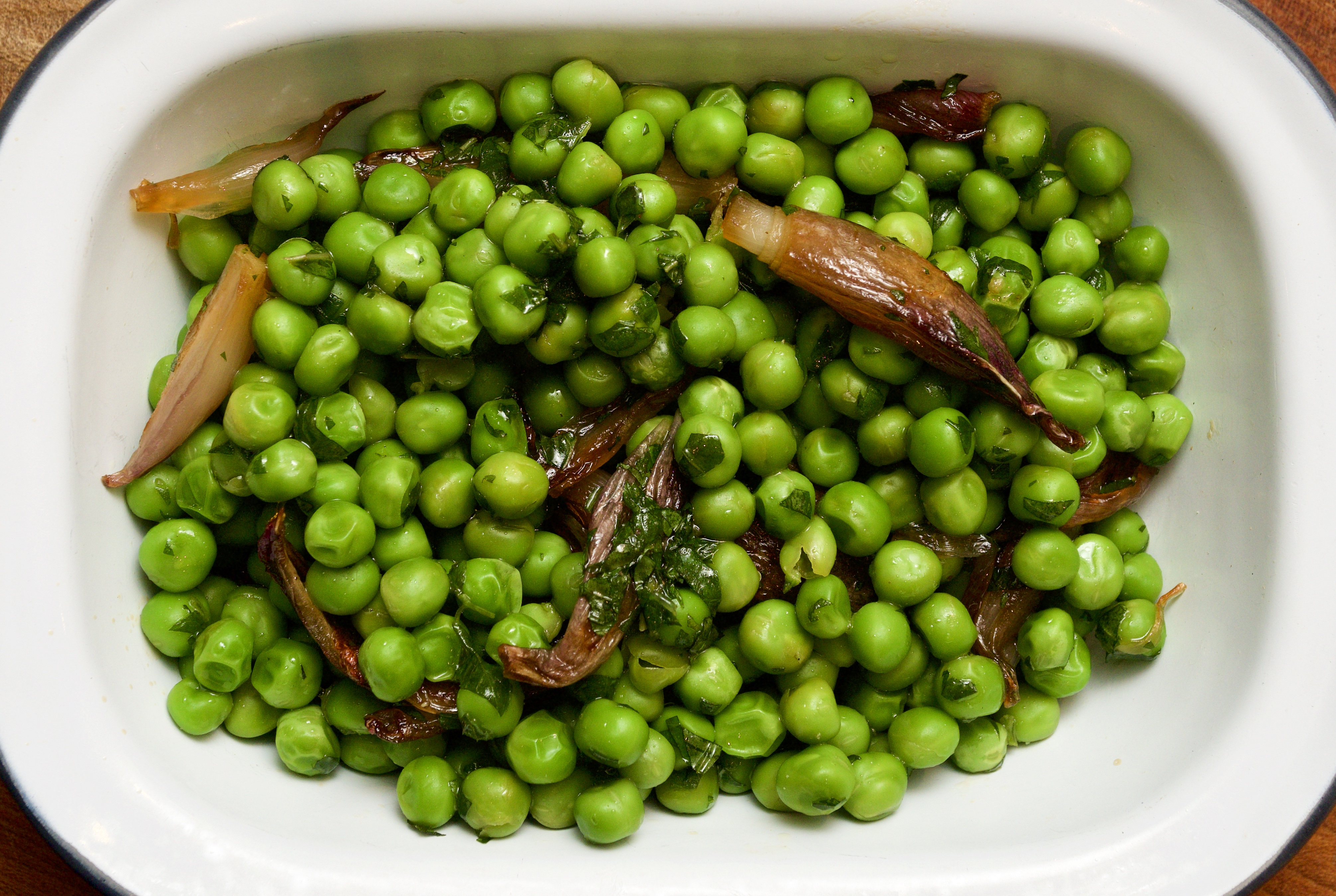 Peas with roasted shallots