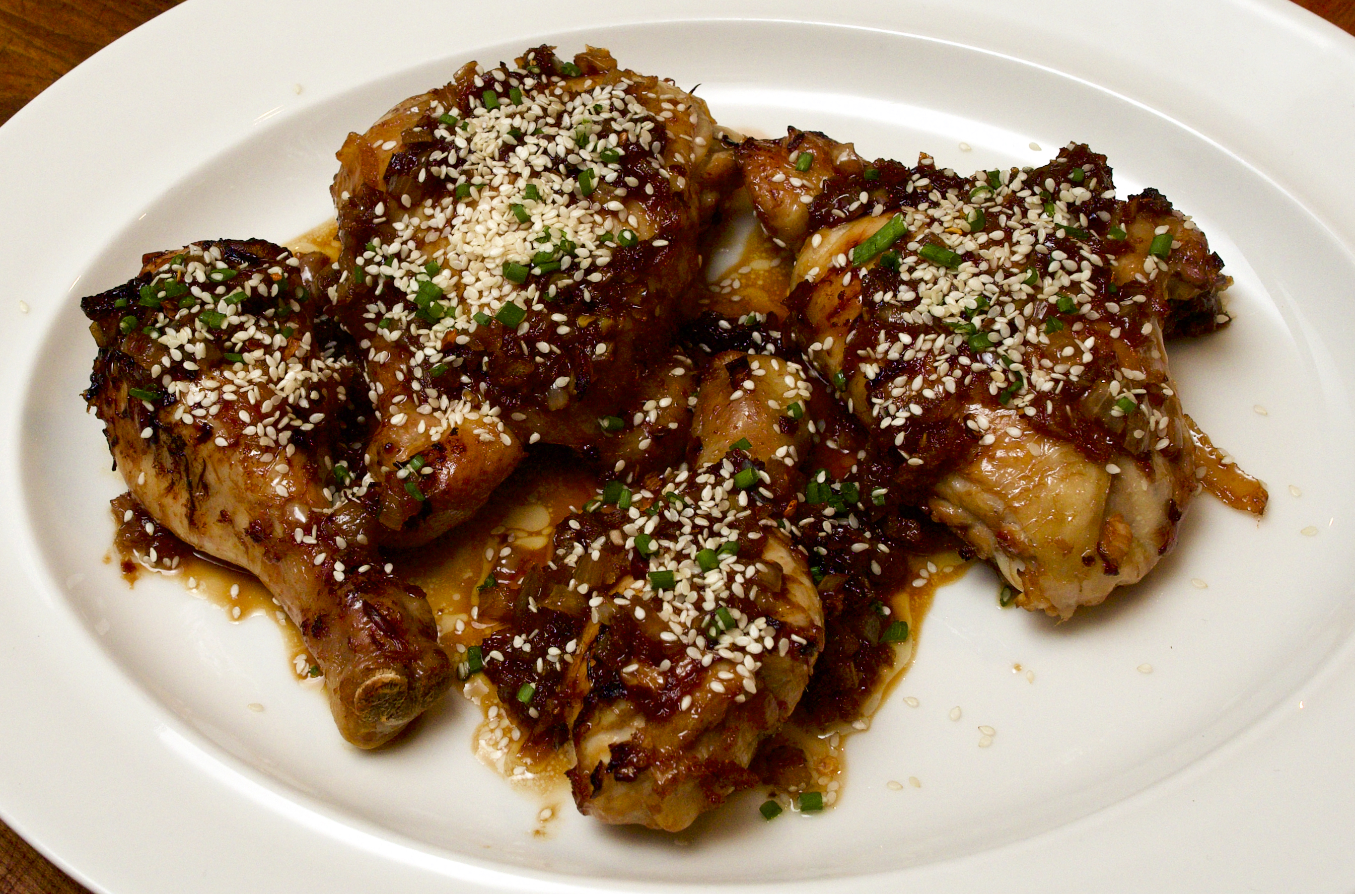 Korean chicken with sesame sprinkle