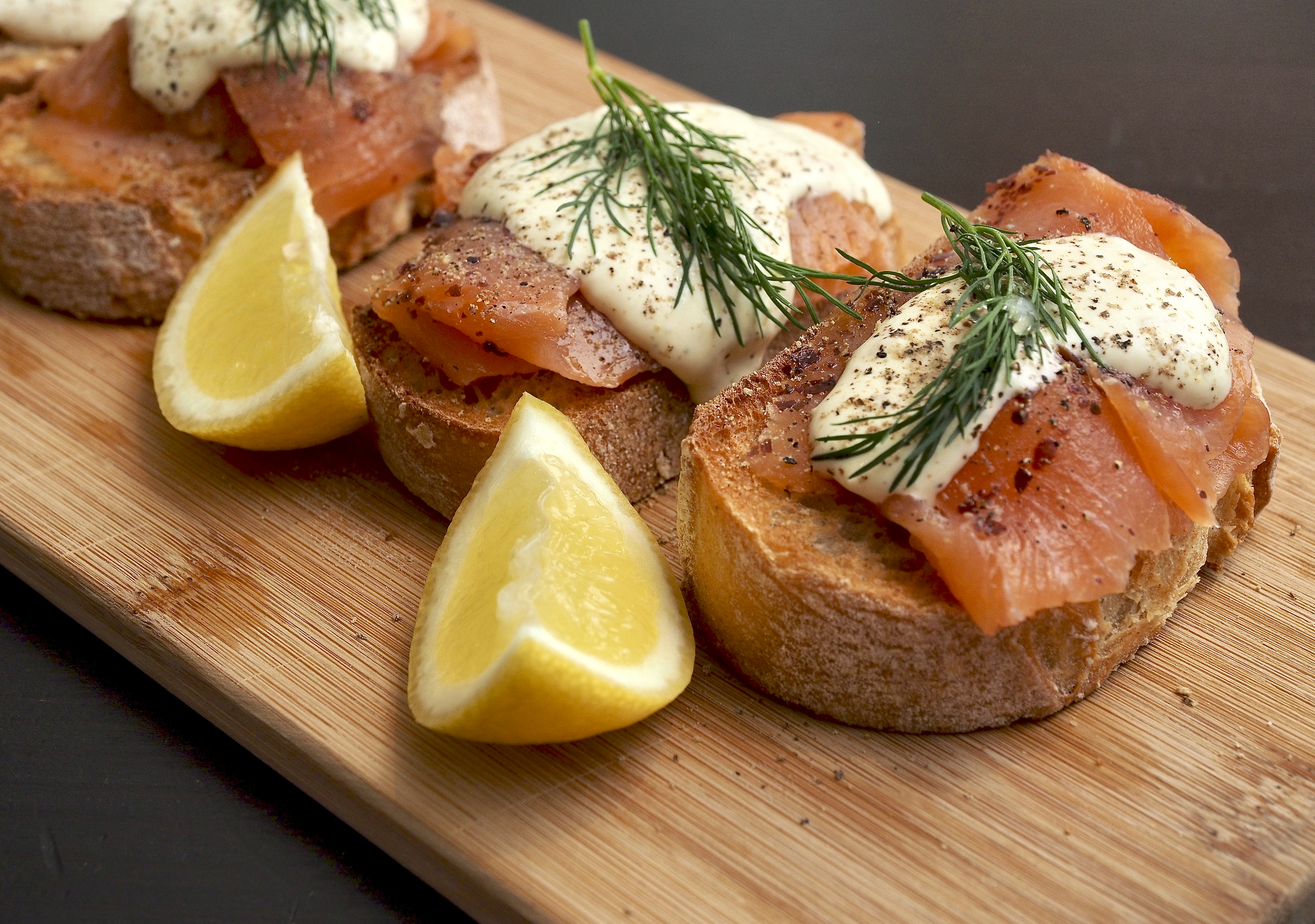 Smoked Salmon, Horseradish &amp; Dill Crostini