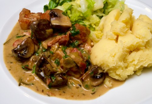Pork, bacon & mushroom stew